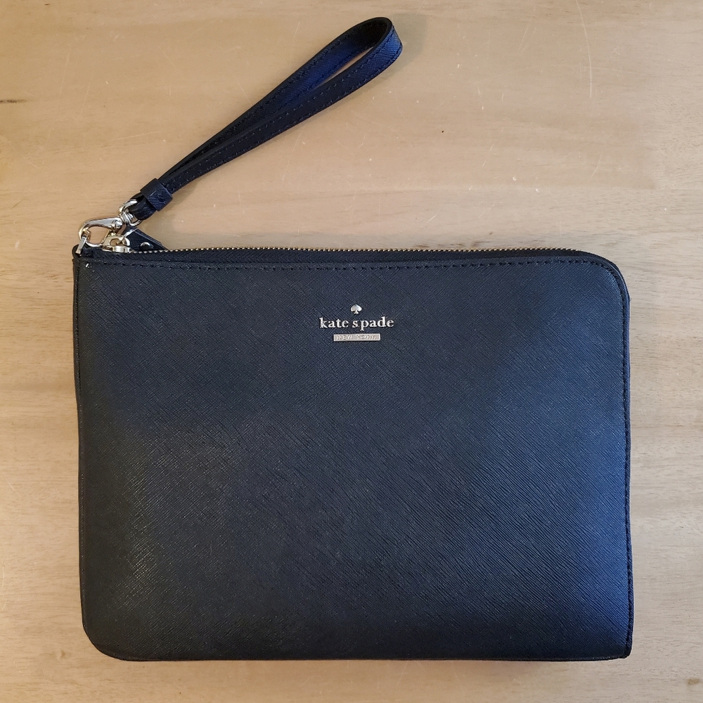 Kate Spade x Everpurse iPhone charging black clutch purse
